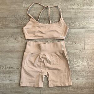 DFYNE Dynamic Twist Back Bra, Dynamic Shorts